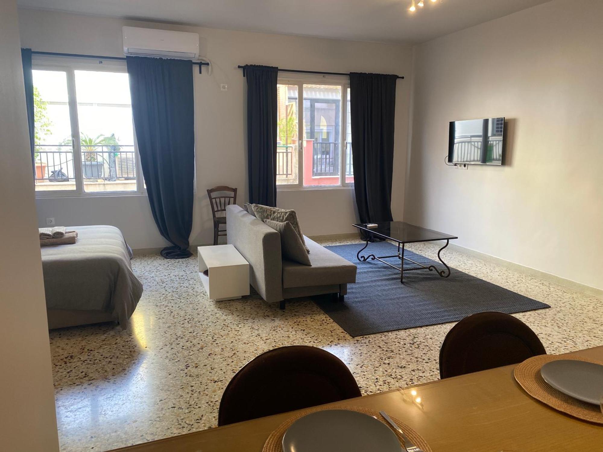 Pittaki Center Apartment *